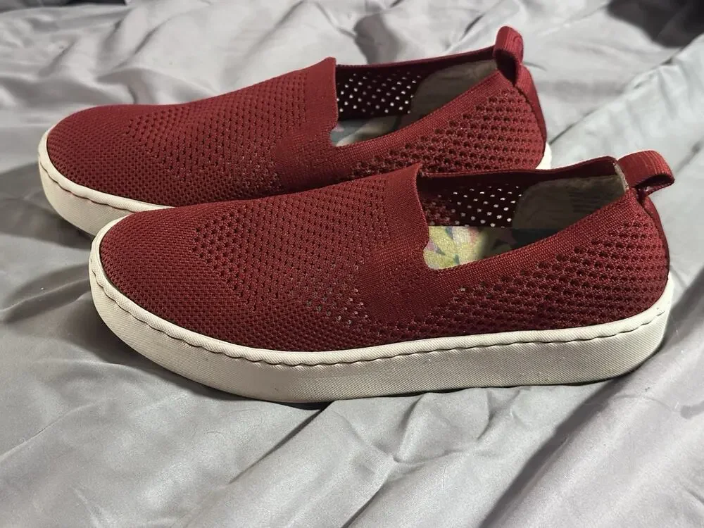 Born Solstice Red Scarlet Knit Fabric Slip On Flats Womens Size 7.5 Casual Shoes
